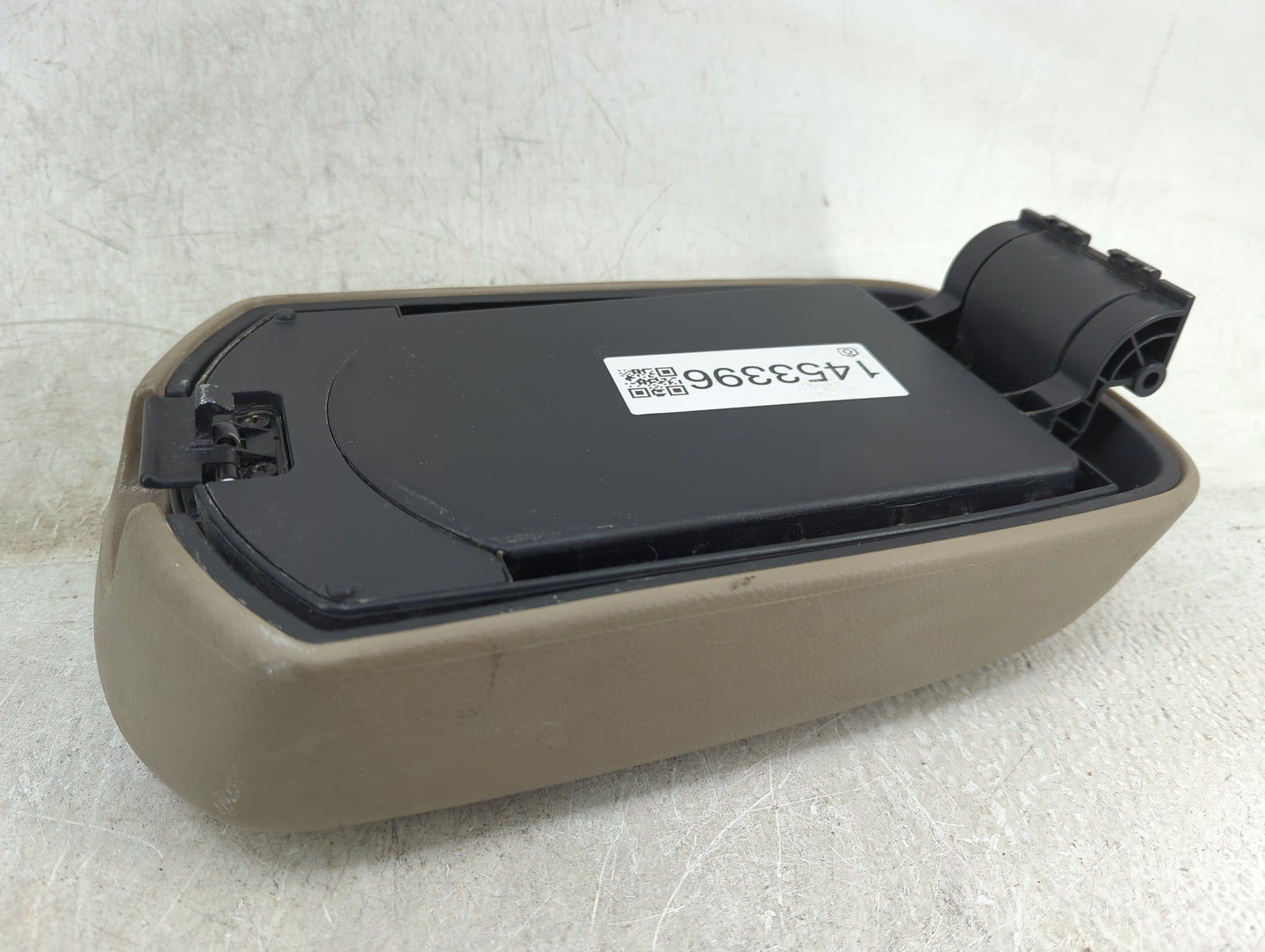 2006 Toyota Rav4 Center Console Armrest Cover Lid Fits OEM Used Auto Parts - Oemusedautoparts1.com