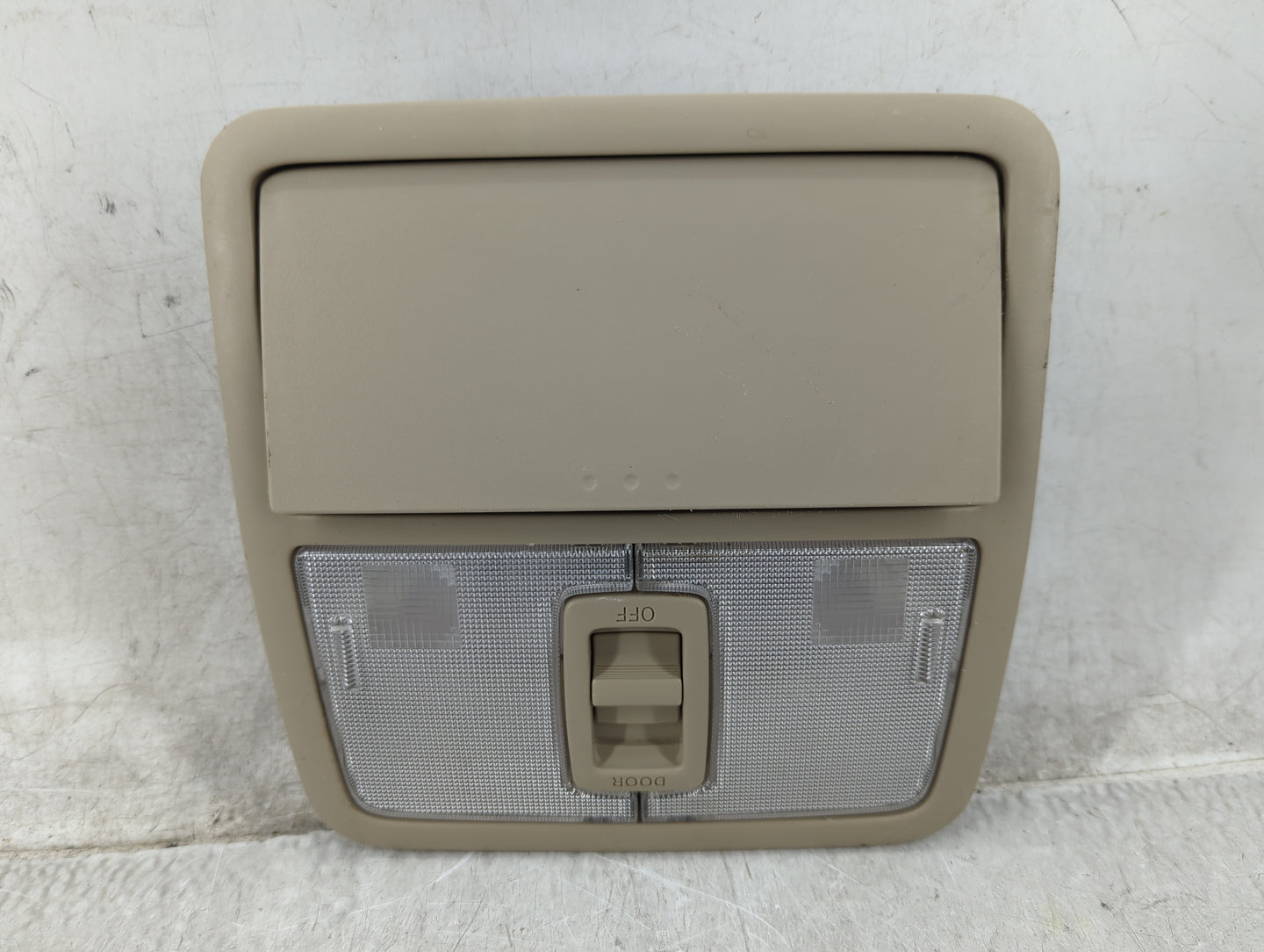 2006 Toyota Rav4 Overhead Roof Console - Oemusedautoparts1.com