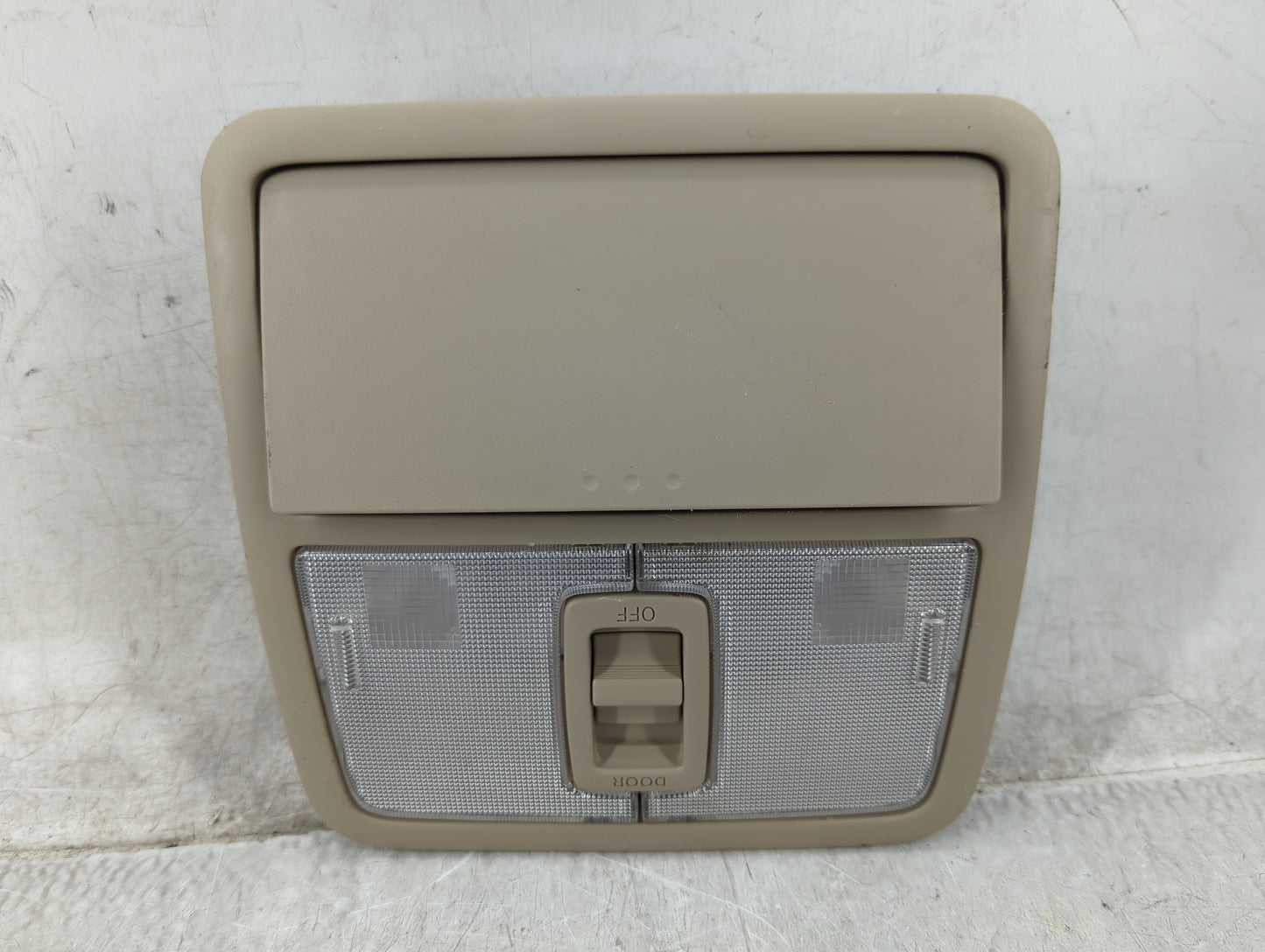 2006 Toyota Rav4 Overhead Roof Console - Oemusedautoparts1.com