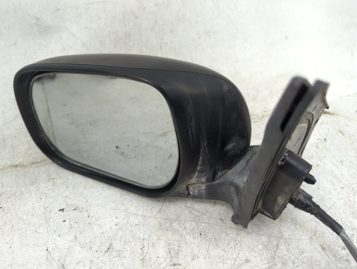 2006-2008 Toyota Rav4 Driver Side View Mirror - Left Door Mirror OEM Used - Oemusedautoparts1.com