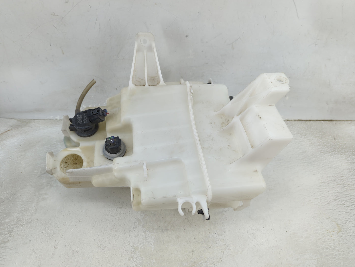 2006-2007 Toyota Rav4 Windshield Washer Fluid Reservoir Bottle Oem 1459348 - Oemusedautoparts1.com