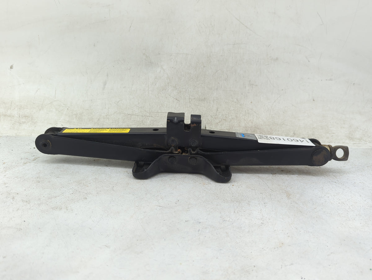 2006 Toyota Rav4 Spare Scissor Car Jack Black - Oemusedautoparts1.com