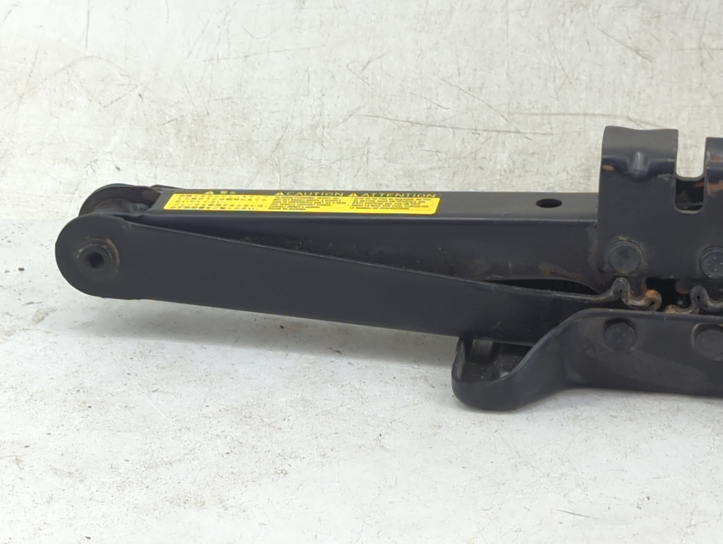 2006 Toyota Rav4 Spare Scissor Car Jack Black - Oemusedautoparts1.com