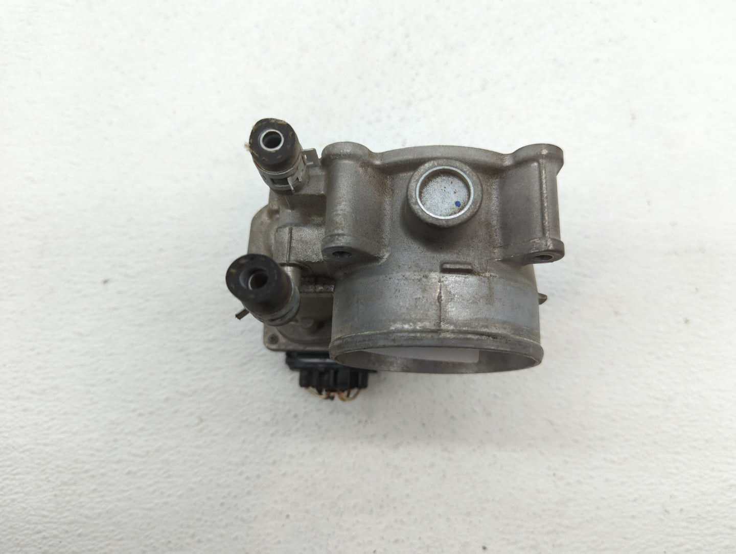 2006-2012 Toyota Rav4 Throttle Body P/N:22030-0P050 22030-31030 Fits OEM Used Auto Parts - Oemusedautoparts1.com