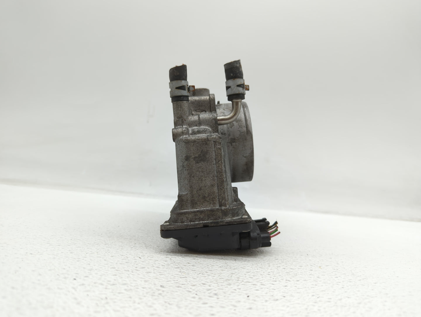 2006-2012 Toyota Rav4 Throttle Body P/N:22030-0P050 22030-31030 Fits OEM Used Auto Parts - Oemusedautoparts1.com