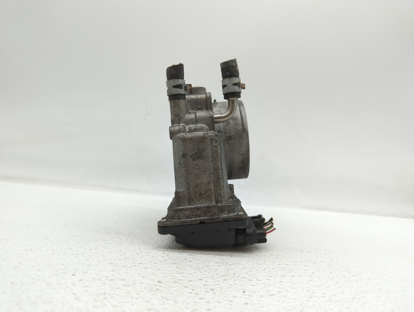 2006-2012 Toyota Rav4 Throttle Body P/N:22030-0P050 22030-31030 Fits OEM Used Auto Parts - Oemusedautoparts1.com