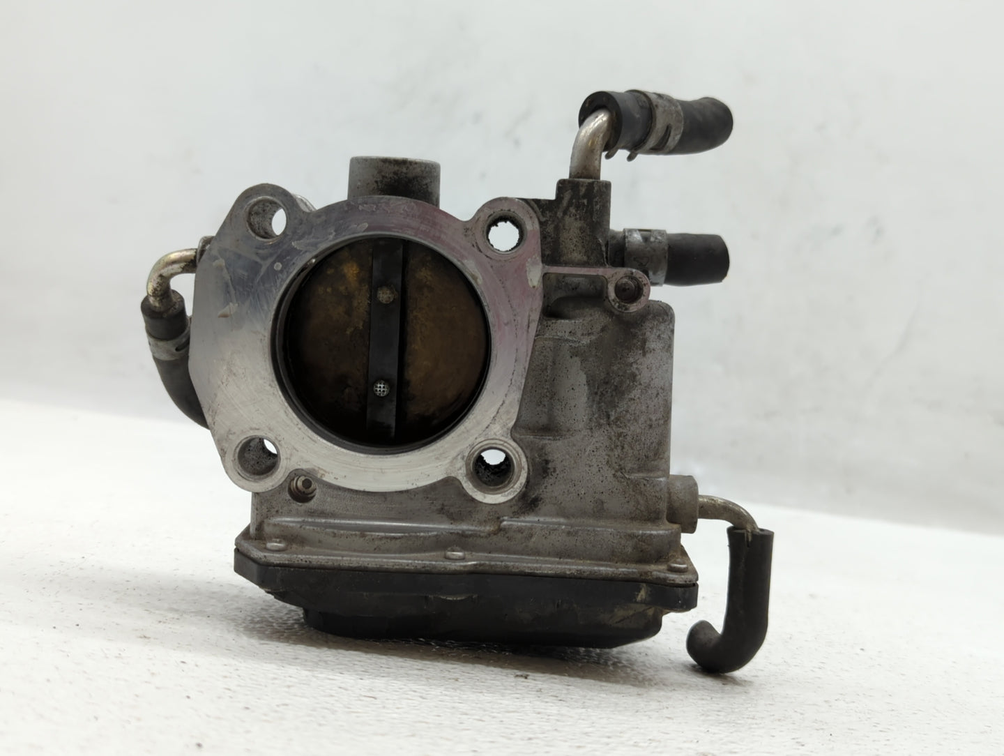 2006-2008 Toyota Rav4 Throttle Body P/N:22030-28070 Fits Fits 2006 2007 2008 2009 2010 2011 2012 2013 2014 2015 OEM Used Aut