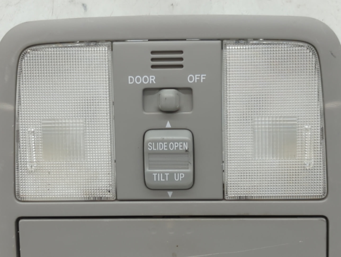 2006-2008 Toyota Rav4 Overhead Roof Console 535227 - Oemusedautoparts1.com
