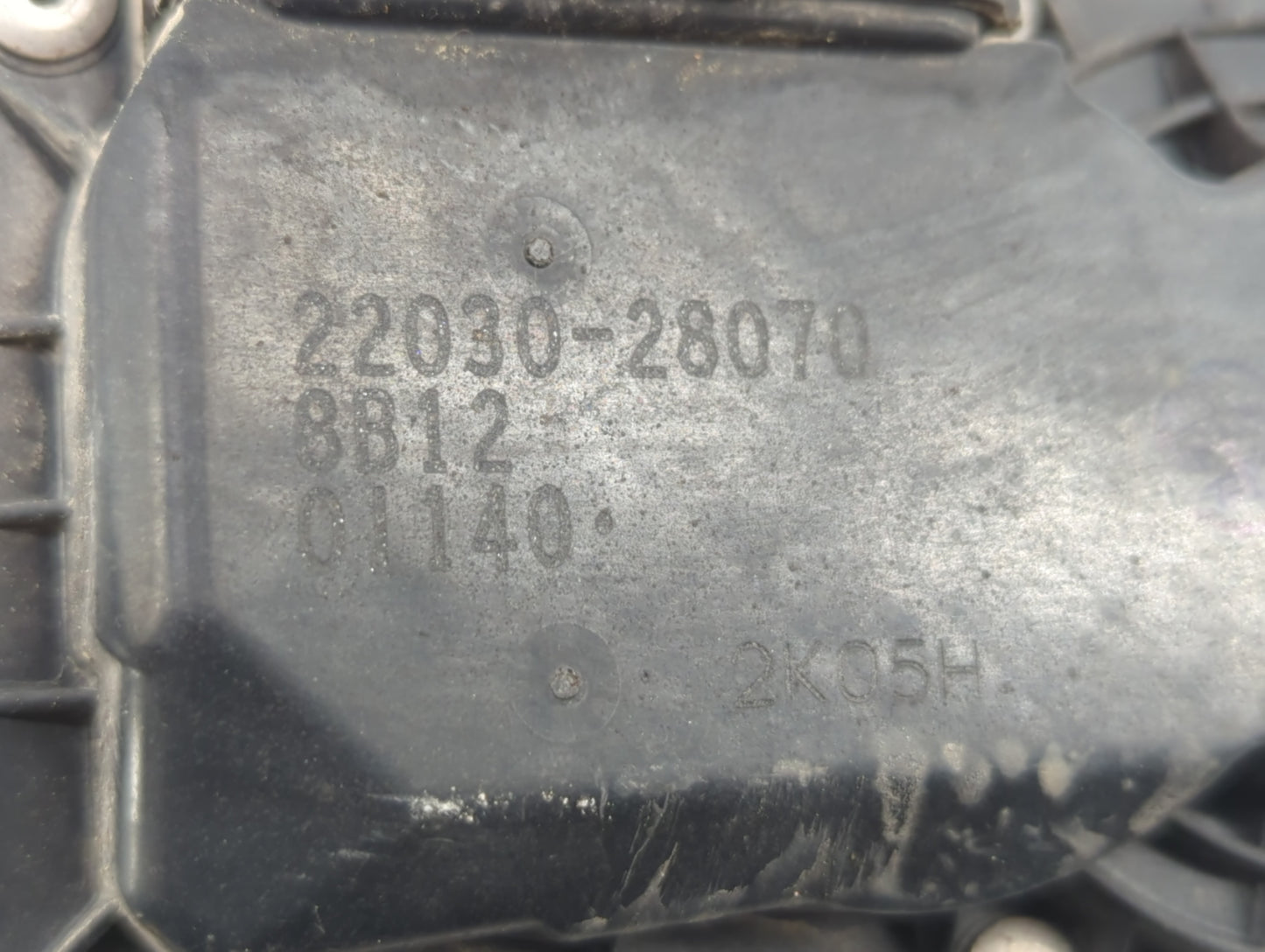 2006-2008 Toyota Rav4 Throttle Body P/N:22030-28070 Fits Fits 2006 2007 2008 2009 2010 2011 2012 2013 2014 2015 OEM Used Aut