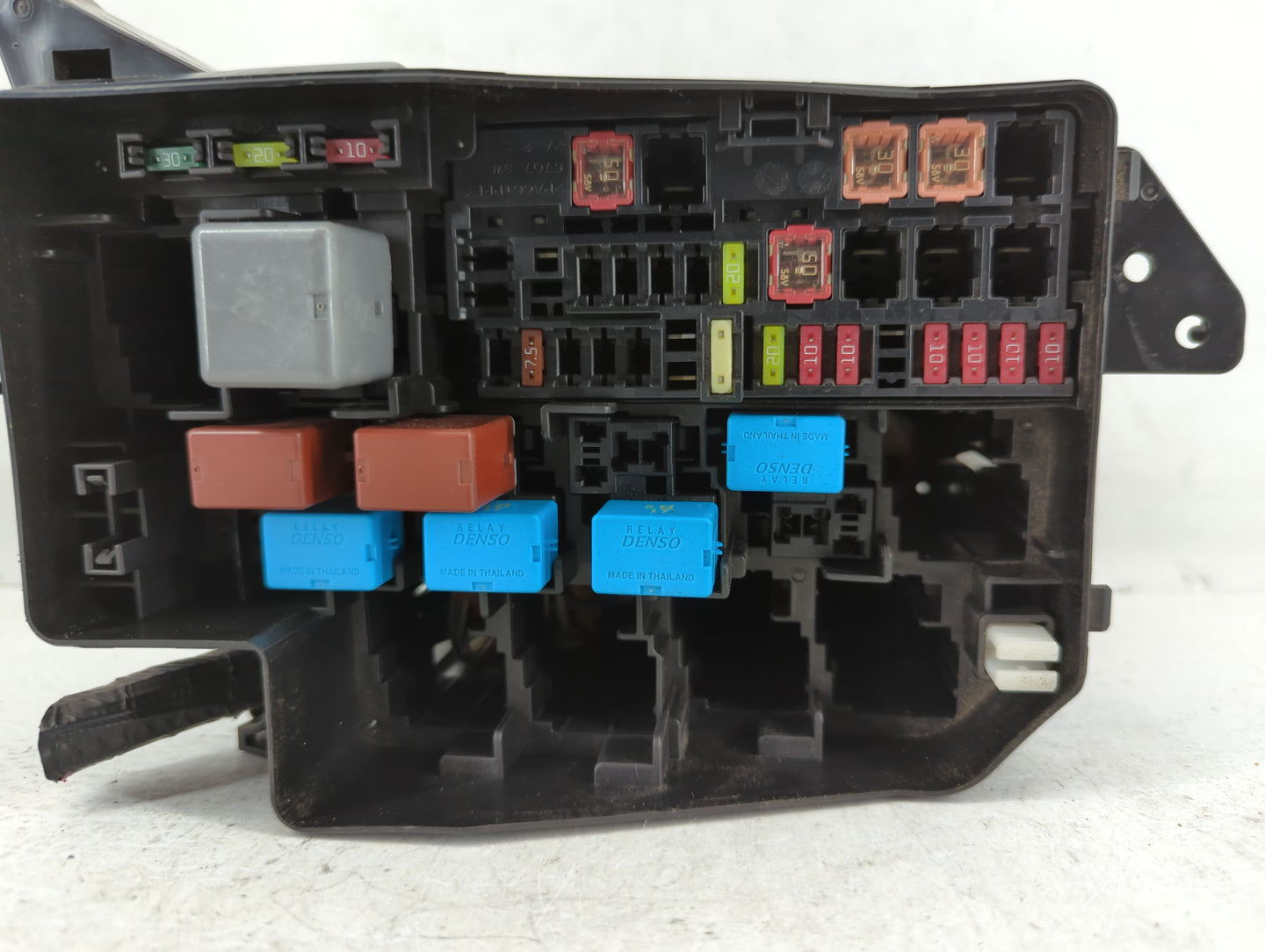 2006-2012 Toyota Rav4 Fusebox Fuse Box Panel Relay Module P/N:82662-42190 Fits Fits 2006 2007 2008 2009 2010 2011 2012 OEM U