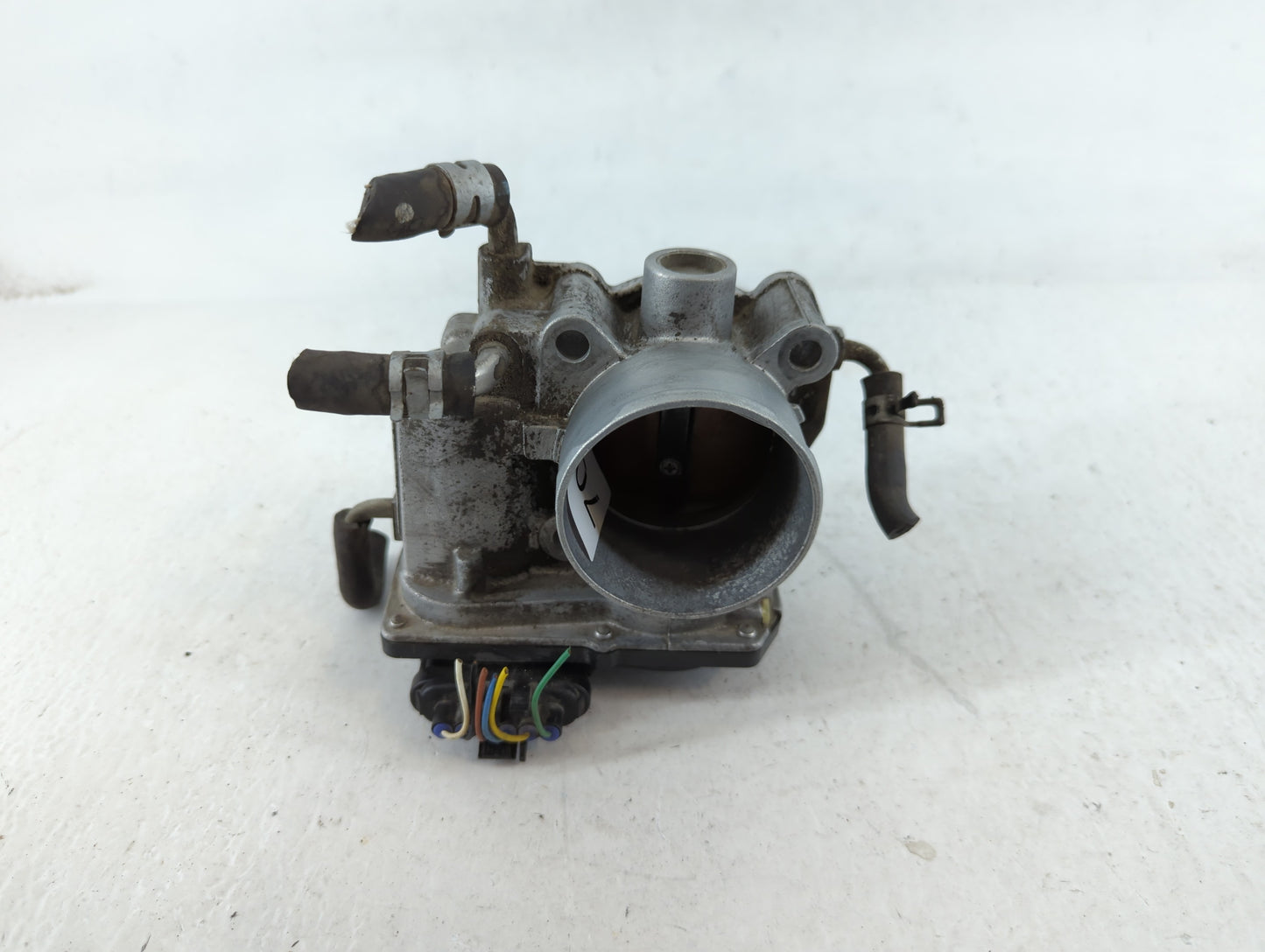 2006-2008 Toyota Rav4 Throttle Body P/N:22030-28070 Fits Fits 2006 2007 2008 2009 2010 2011 2012 2013 2014 2015 OEM Used Aut