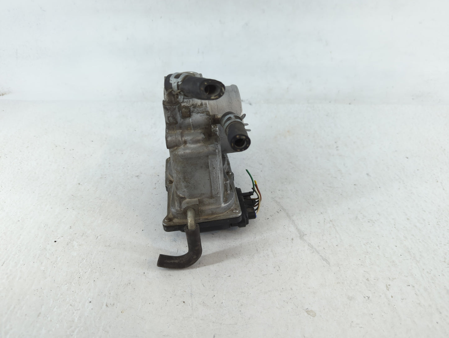 2006-2008 Toyota Rav4 Throttle Body P/N:22030-28070 Fits Fits 2006 2007 2008 2009 2010 2011 2012 2013 2014 2015 OEM Used Aut