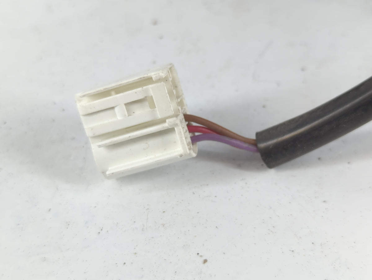 2006-2008 Toyota Rav4 Passenger Side View Mirror - Right Door Mirror OEM Used - Oemusedautoparts1.com