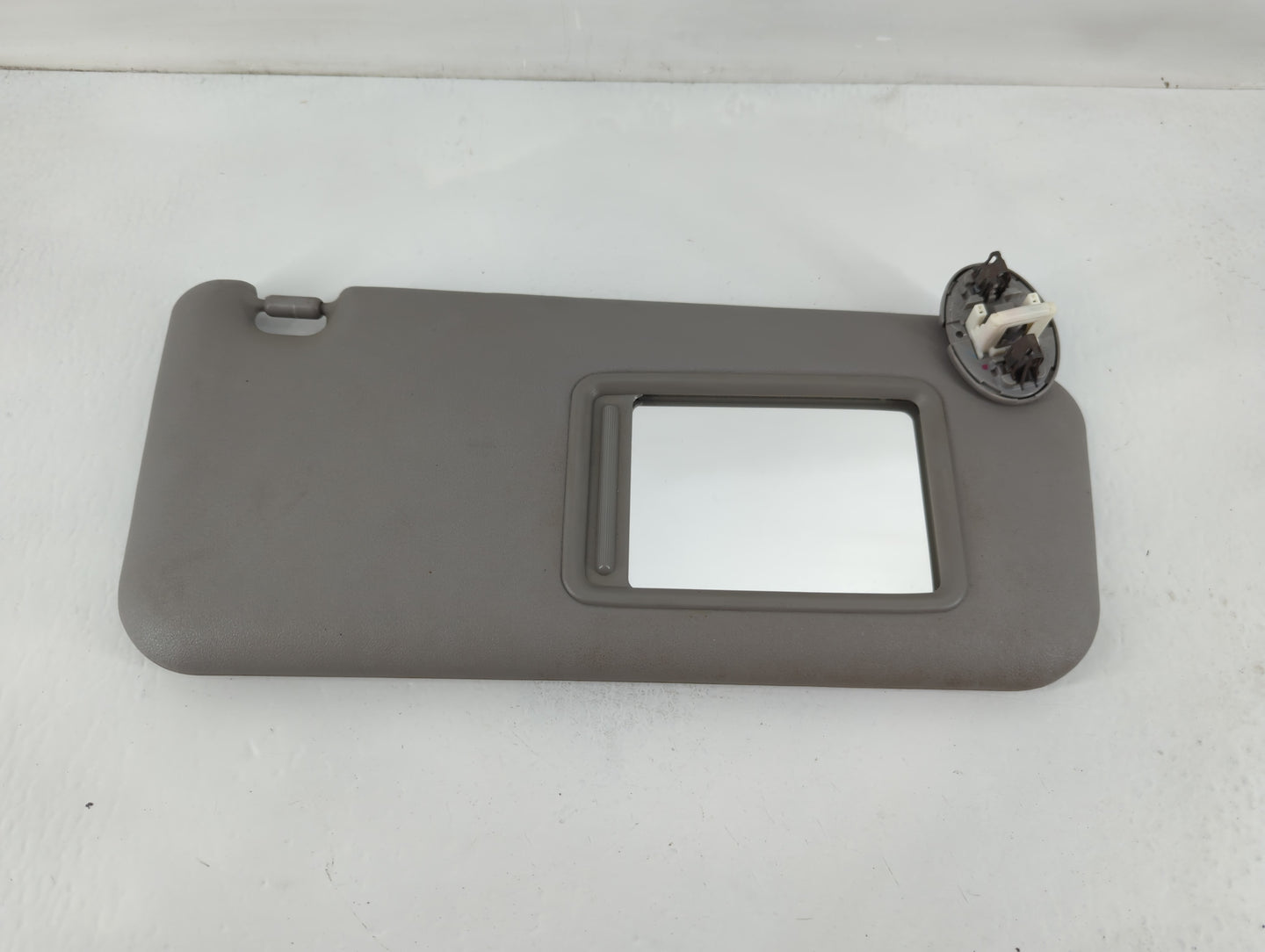 2006-2009 Toyota Rav4 Sun Visor Shade Replacement Passenger Right Mirror Fits Fits 2006 2007 2008 2009 OEM Used Auto Parts -