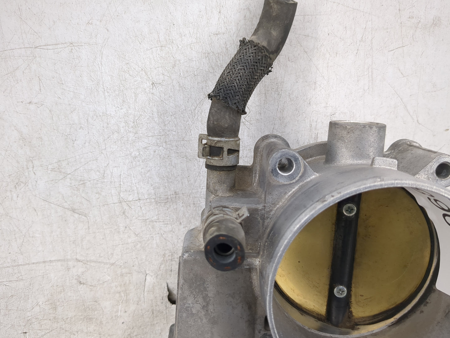 2005-2009 Toyota Sequoia Throttle Body P/N:22030-50200 3607 0570 Fits Fits 2005 2006 2007 2008 2009 OEM Used Auto Parts - Oe