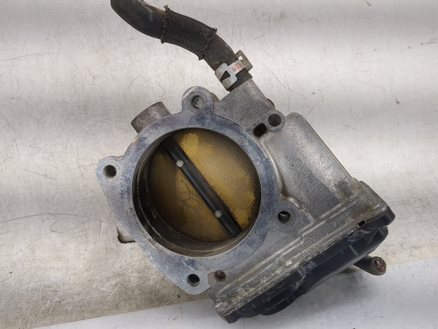 2005-2009 Toyota Sequoia Throttle Body P/N:22030-50200 3607 0570 Fits Fits 2005 2006 2007 2008 2009 OEM Used Auto Parts - Oe