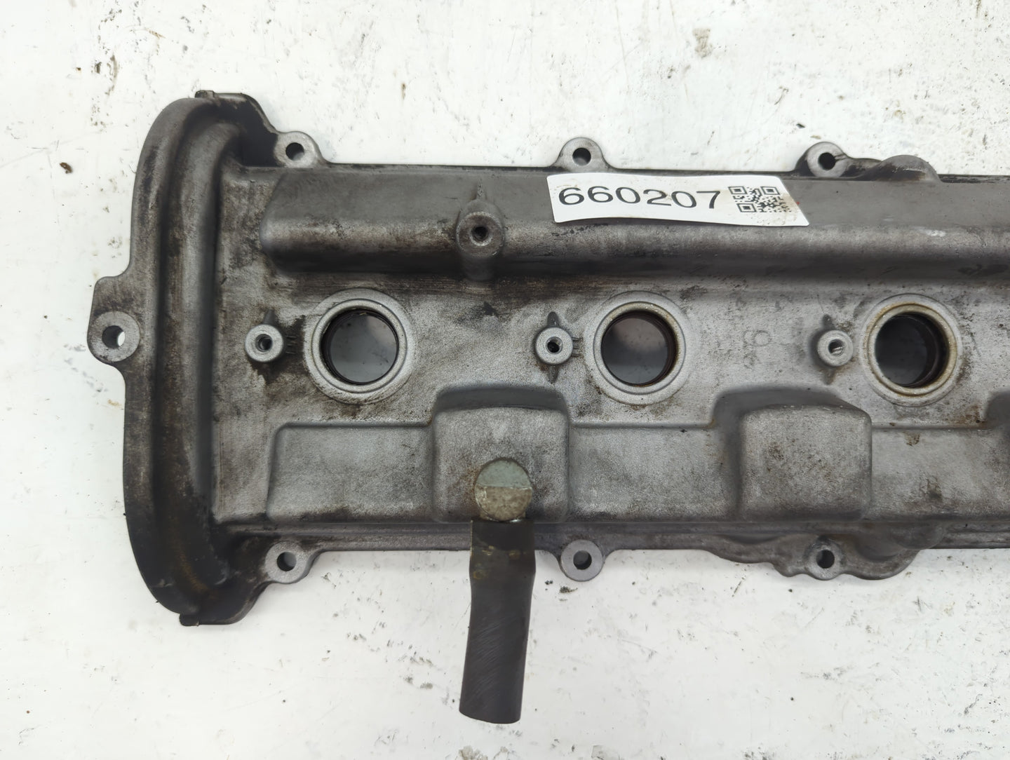 2006 Toyota Sequoia Valve Cover - Oemusedautoparts1.com