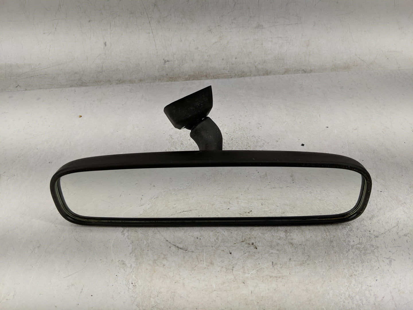 2004-2010 Toyota Sienna Interior Rear View Mirror Replacement OEM P/N:A047171 Fits OEM Used Auto Parts - Oemusedautoparts1.c
