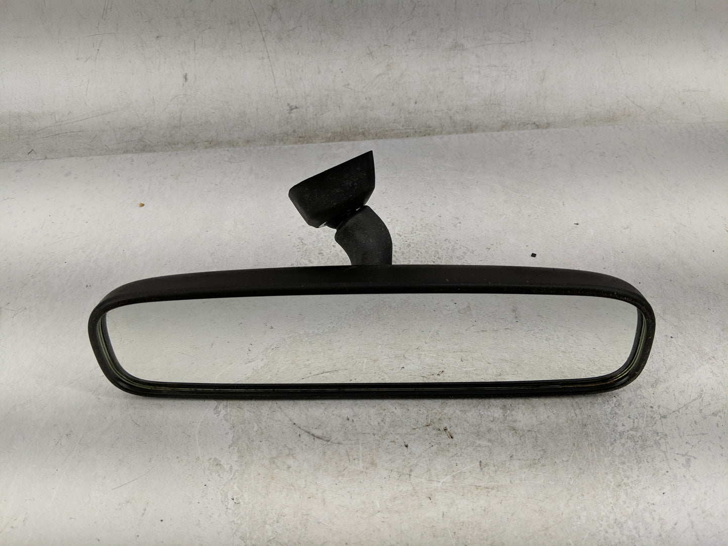 2004-2010 Toyota Sienna Interior Rear View Mirror Replacement OEM P/N:A047171 Fits OEM Used Auto Parts - Oemusedautoparts1.c