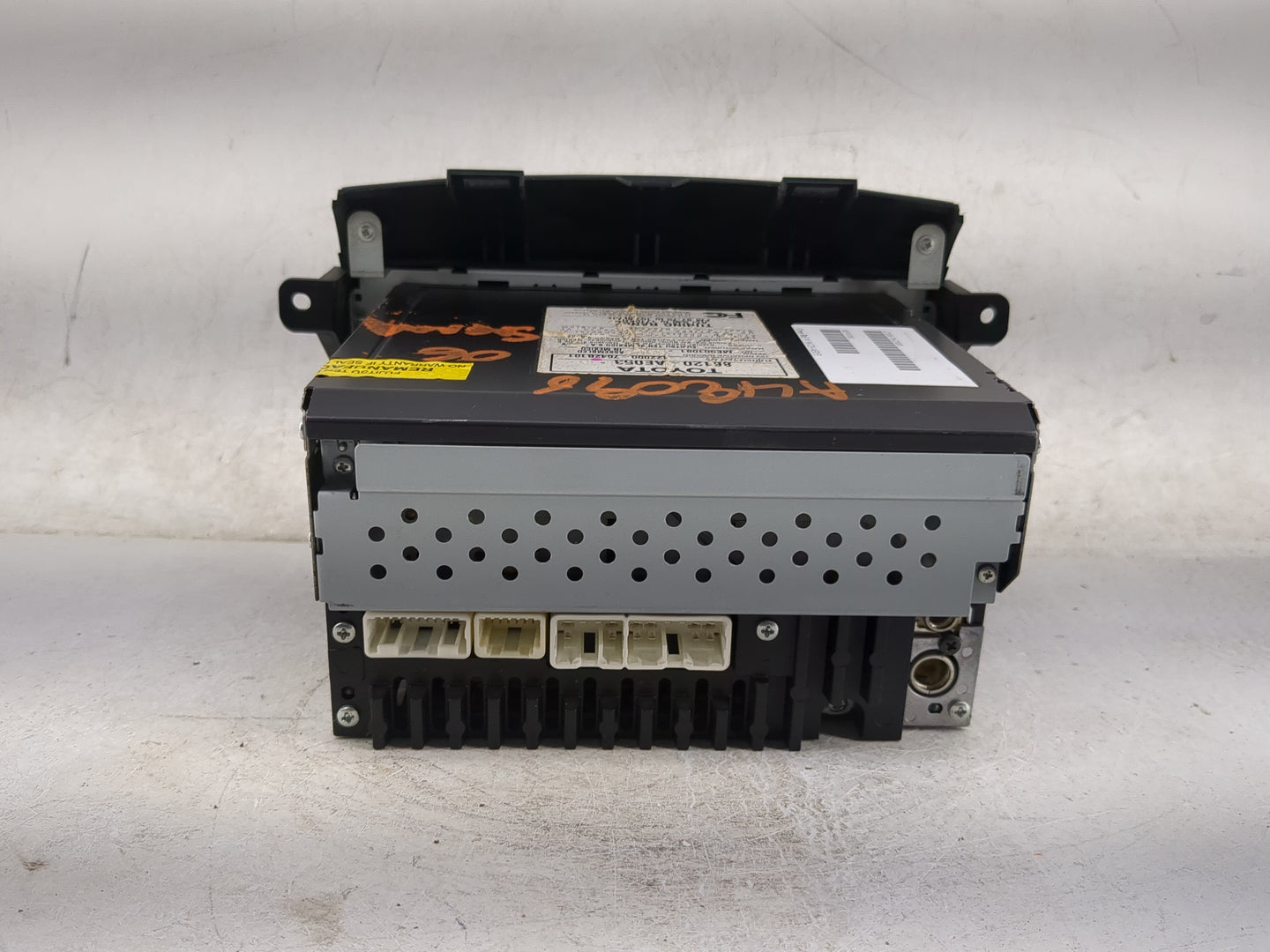 2006-2007 Toyota Sienna Radio AM FM Cd Player Receiver Replacement P/N:86120-AE053 122000-7642B101 Fits Fits 2006 2007 OEM U