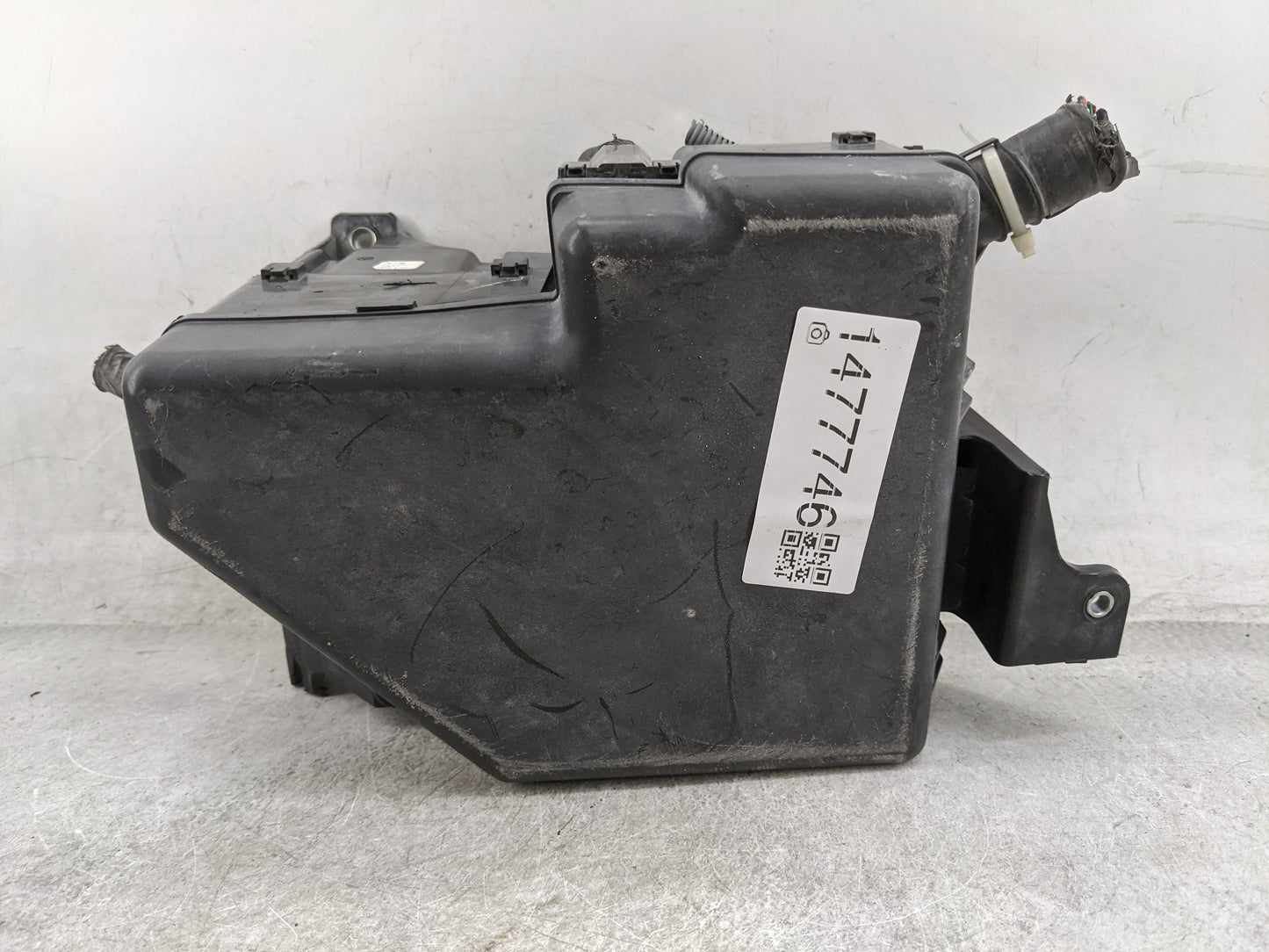 2004-2006 Toyota Sienna Fusebox Fuse Box Panel Relay Module P/N:82741-08010 82741-08020, 82620-08010 Fits Fits 2004 2005 200
