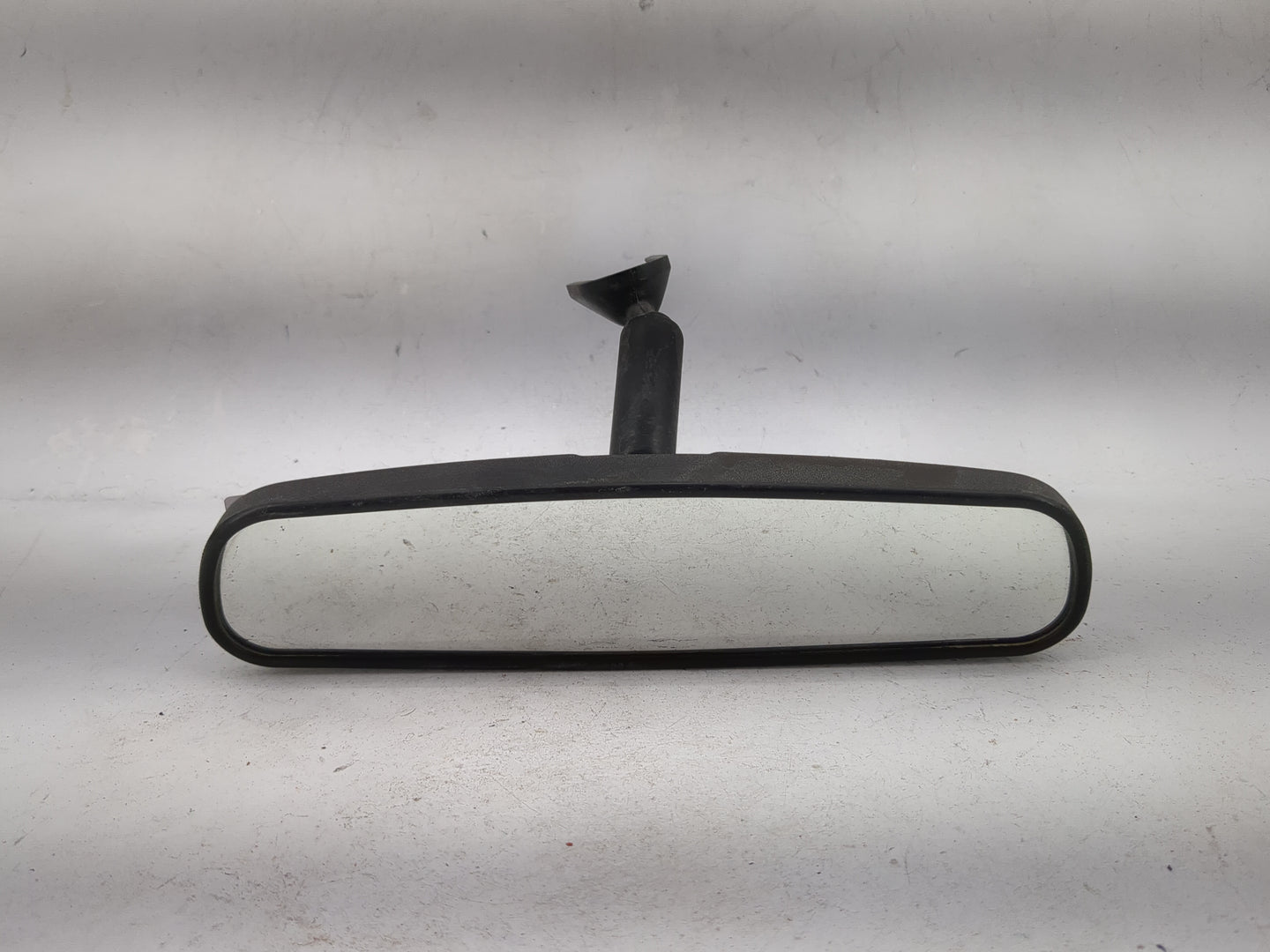 2004-2010 Toyota Sienna Interior Rear View Mirror Replacement OEM P/N:E8011681 MODEL 240 Fits OEM Used Auto Parts - Oemuseda