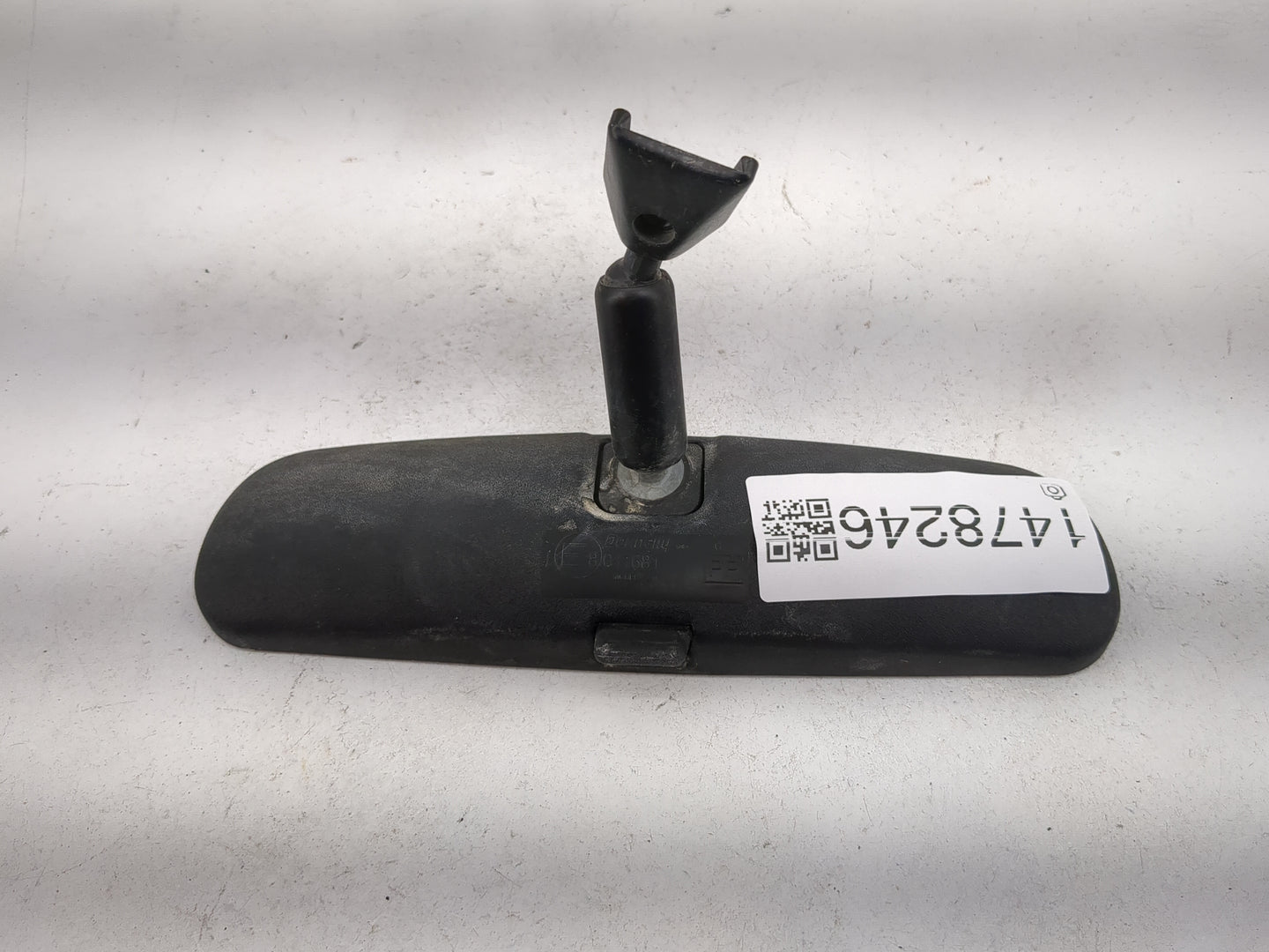 2004-2010 Toyota Sienna Interior Rear View Mirror Replacement OEM P/N:E8011681 MODEL 240 Fits OEM Used Auto Parts - Oemuseda