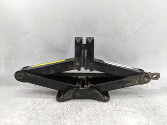 compare product 2006 Toyota Sienna Spare Scissor Car Jack