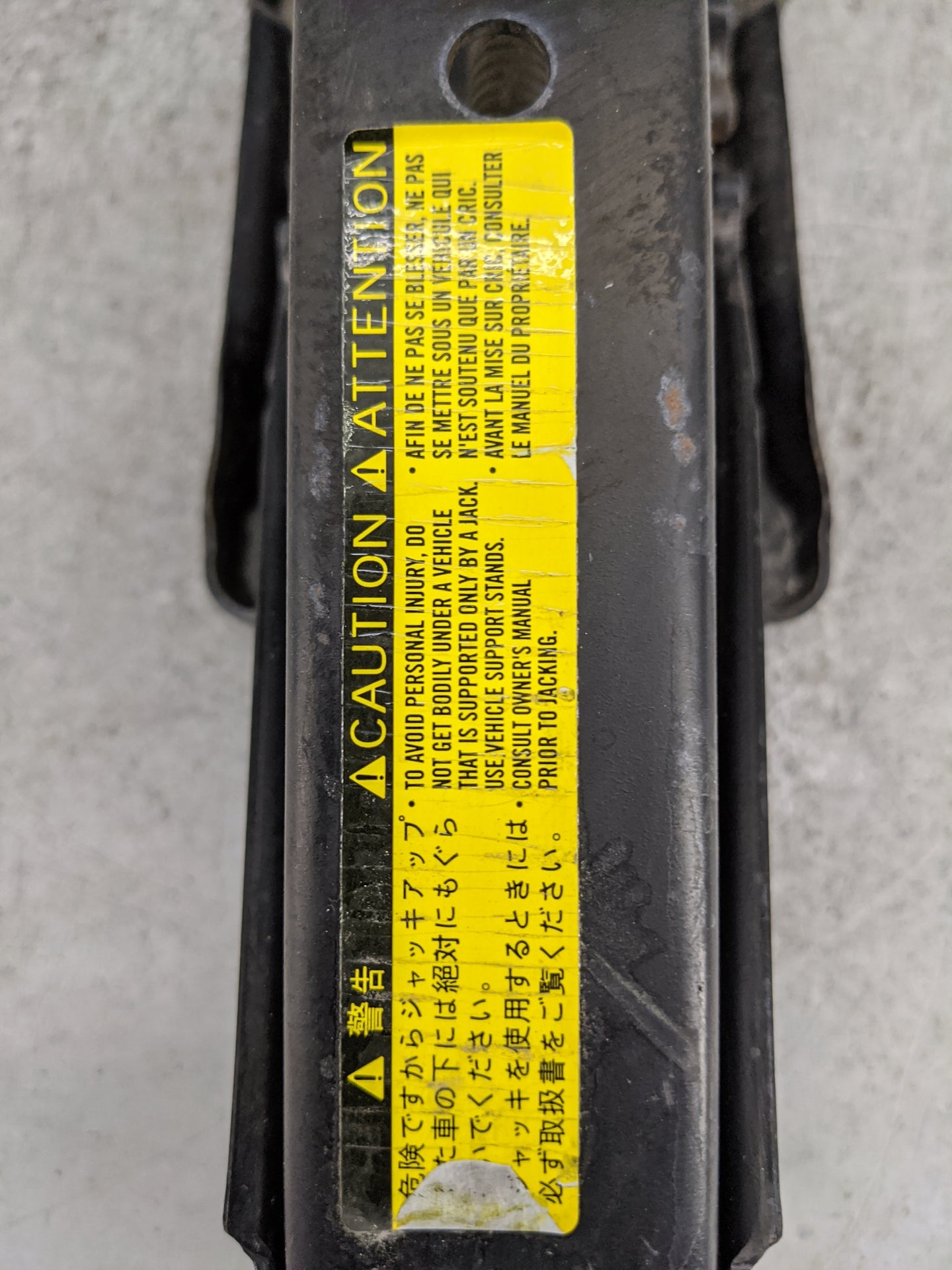 2006 Toyota Sienna Spare Scissor Car Jack - Oemusedautoparts1.com