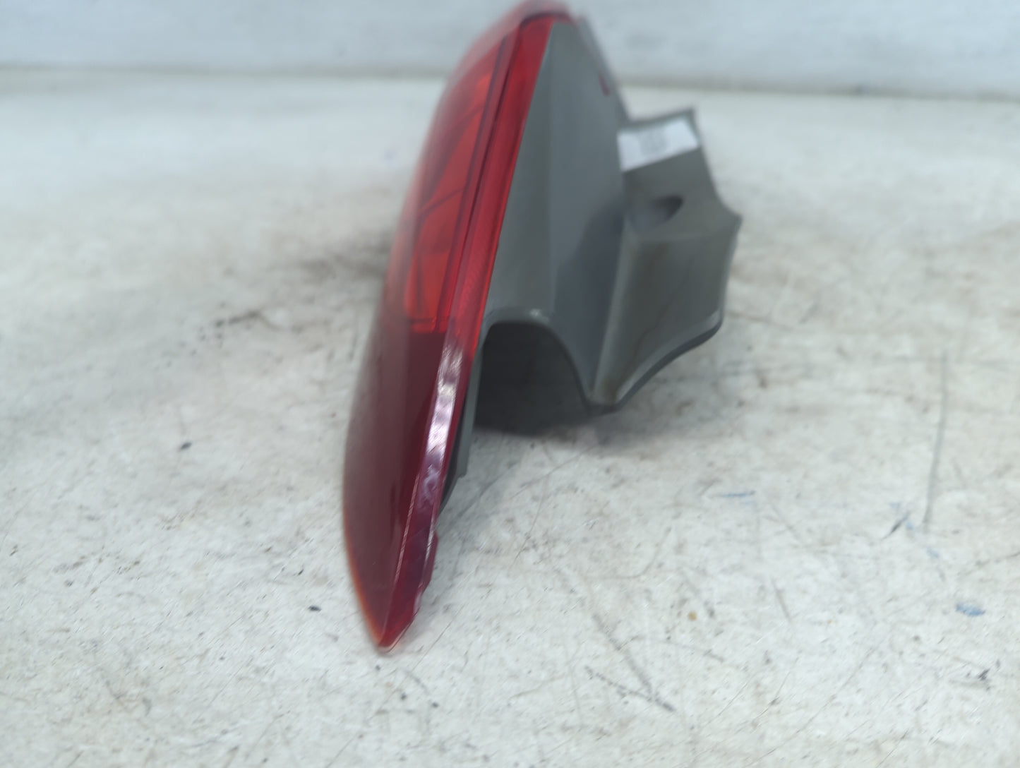 2006-2010 Toyota Sienna Tail Light Assembly Passenger Right OEM P/N:UH28CZT0AAA0 Fits Fits 2006 2007 2008 2009 2010 OEM Used