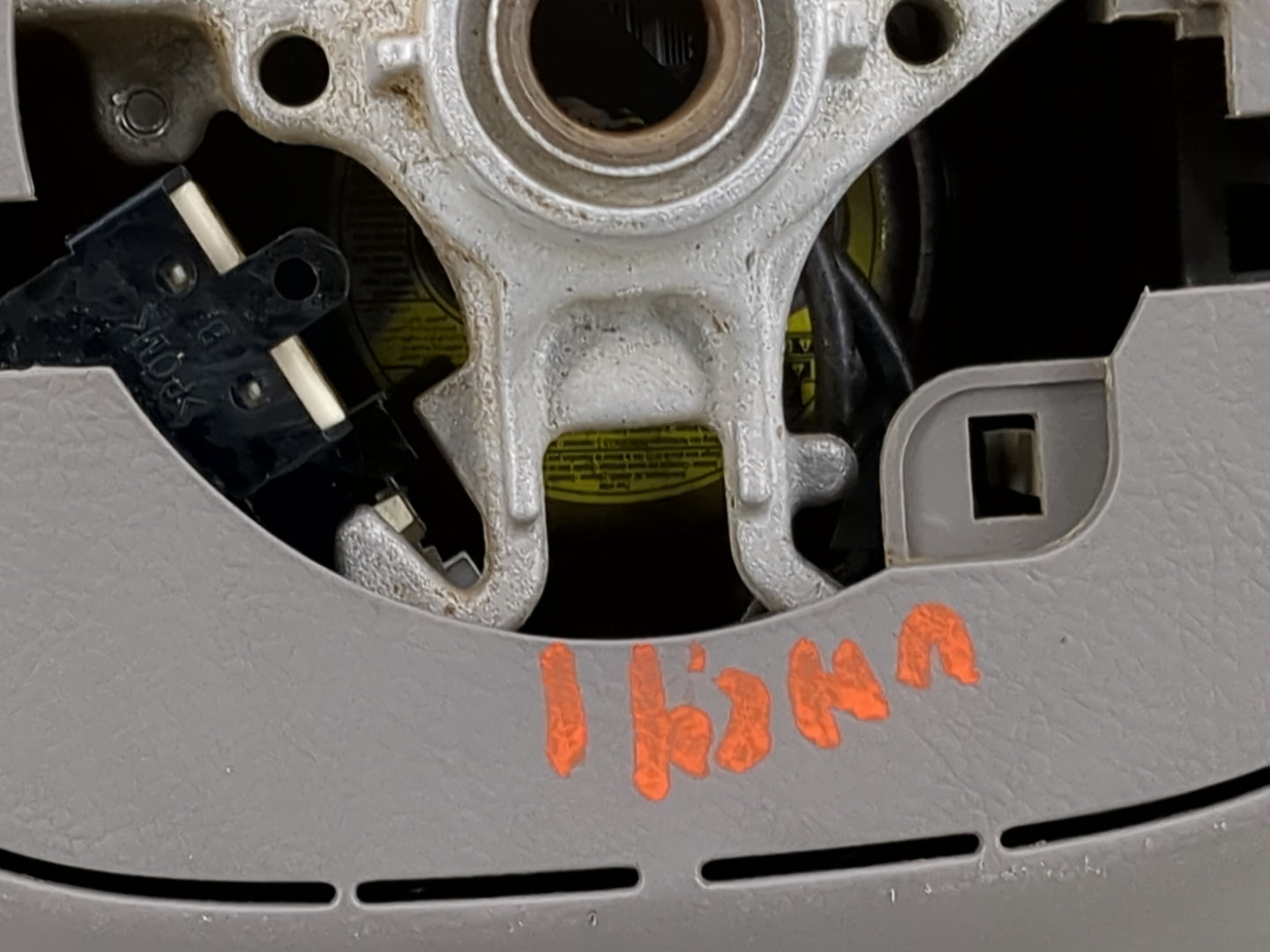 2006 Toyota Sienna Steering Wheel Oem Tan - Oemusedautoparts1.com