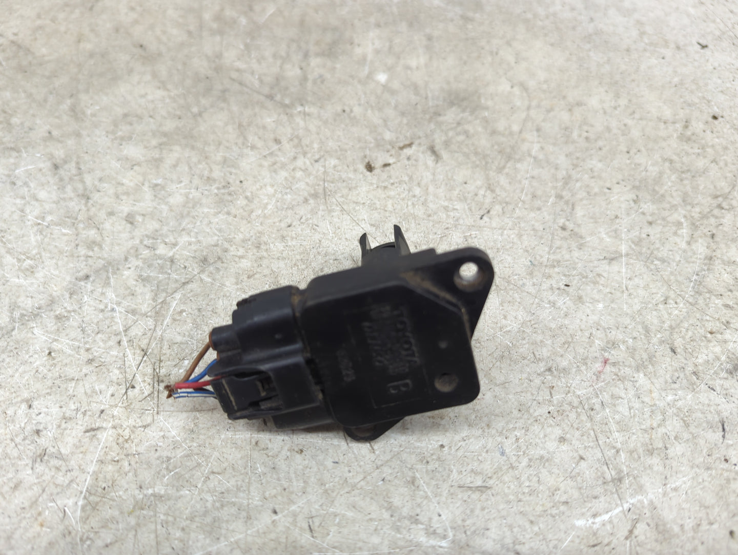 2004-2006 Toyota Sienna Mass Air Flow Meter Maf 1489804 - Oemusedautoparts1.com