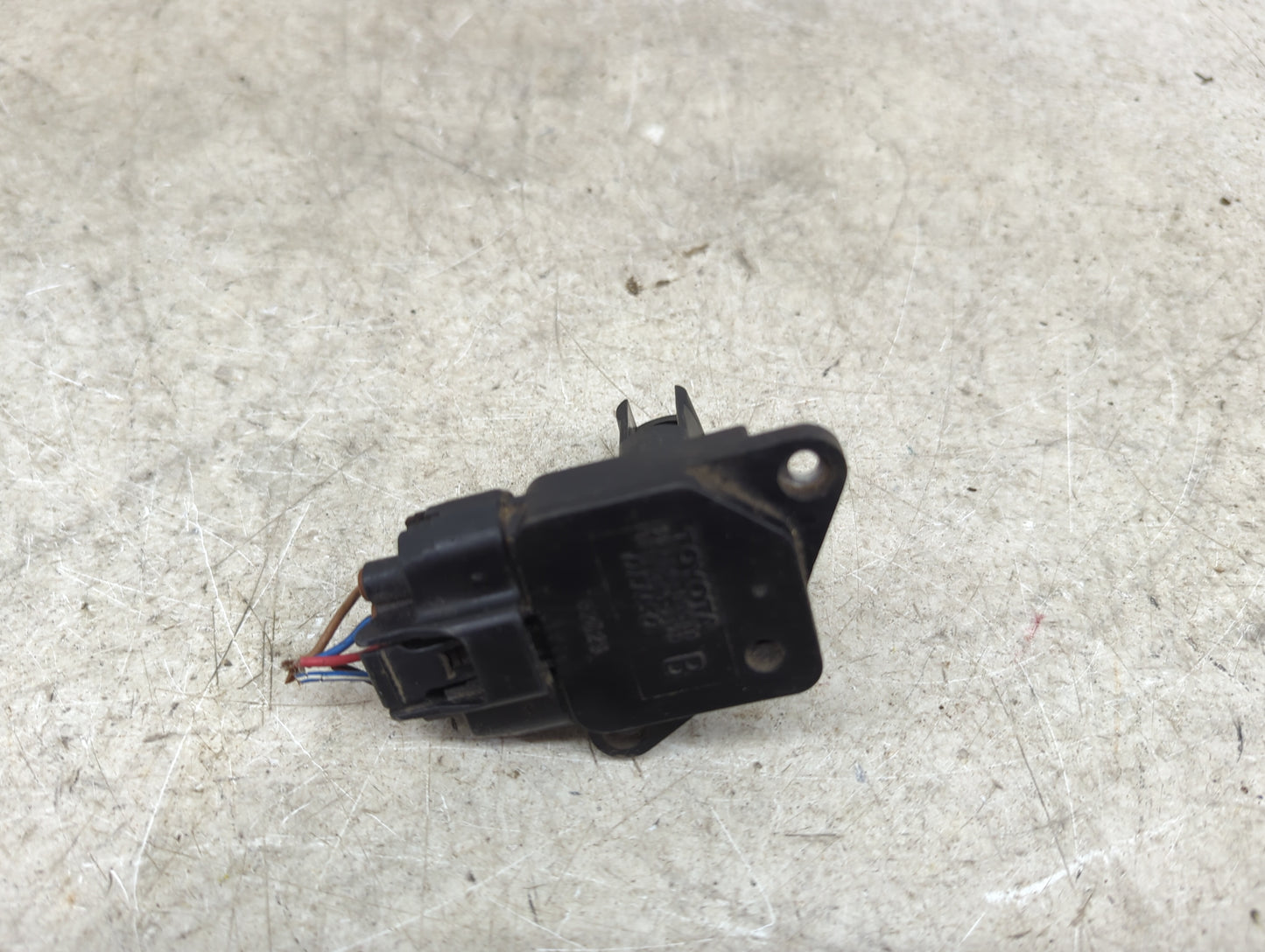 2004-2006 Toyota Sienna Mass Air Flow Meter Maf 1489804 - Oemusedautoparts1.com