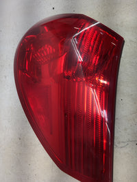 2006-2010 Toyota Sienna Tail Light Assembly Passenger Right OEM Fits Fits 2006 2007 2008 2009 2010 OEM Used Auto Parts - Oem
