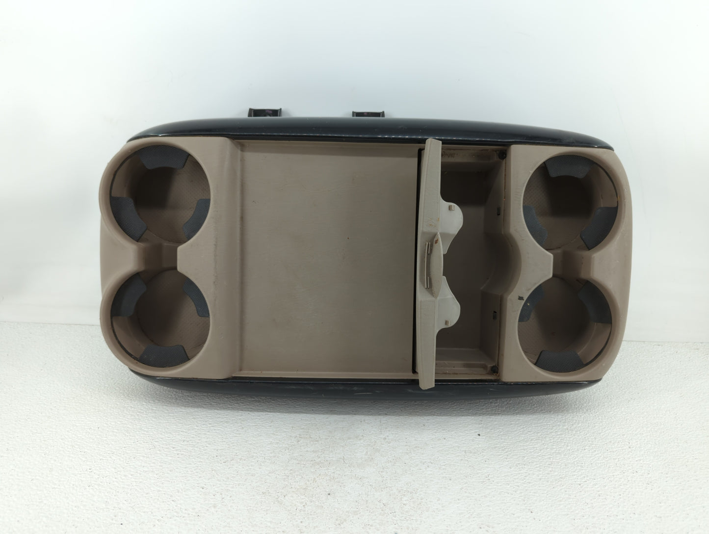 2004-2010 Toyota Sienna Overhead Roof Console Interior Dome Light - Oemusedautoparts1.com