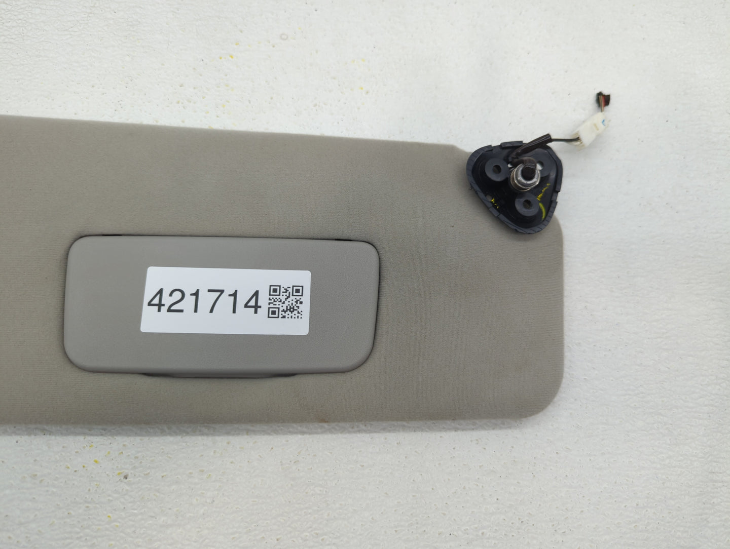 2005-2010 Toyota Sienna Sun Visor Shade Replacement Passenger Right Mirror Fits Fits 2005 2006 2007 2008 2009 2010 OEM Used 