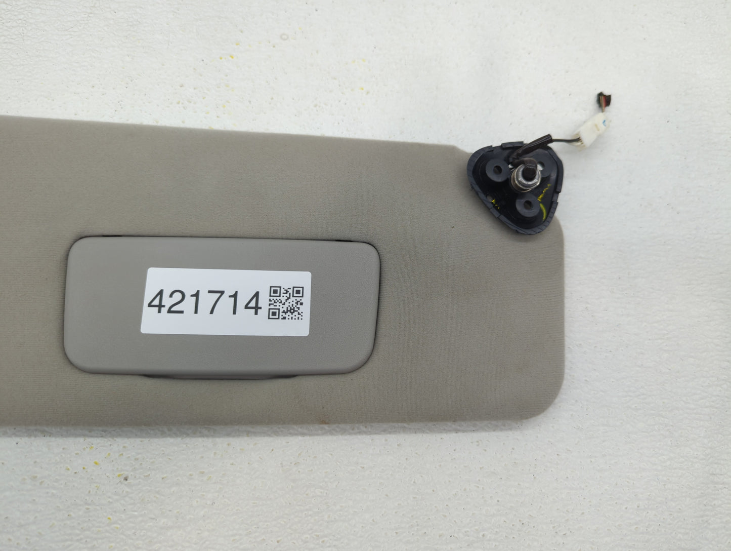 2005-2010 Toyota Sienna Sun Visor Shade Replacement Passenger Right Mirror Fits Fits 2005 2006 2007 2008 2009 2010 OEM Used 