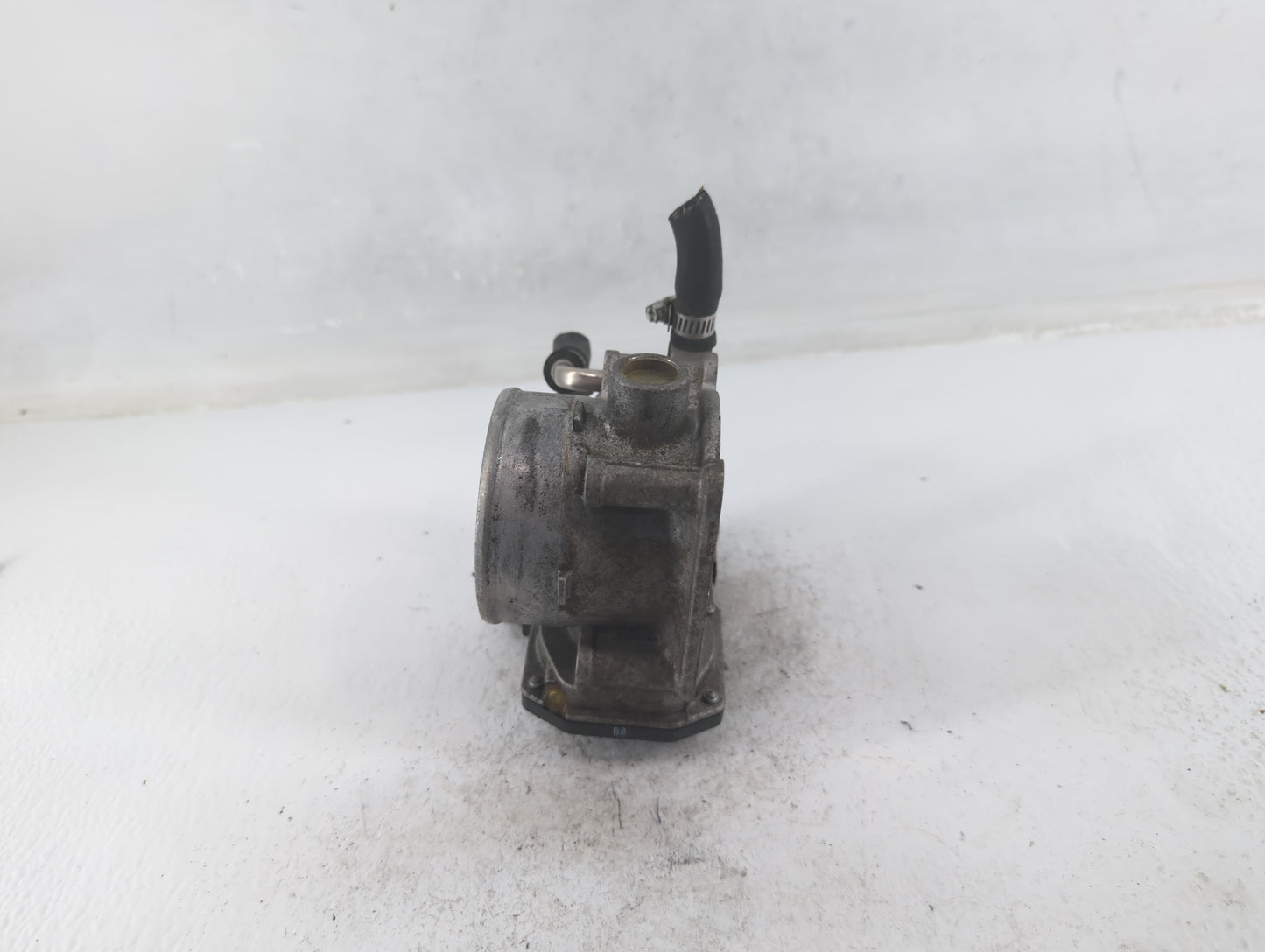 2004-2006 Toyota Sienna Throttle Body P/N:08741 6A16, 22030-04020 Fits Fits 2003 2004 2005 2006 2007 2008 2009 2010 OEM Used
