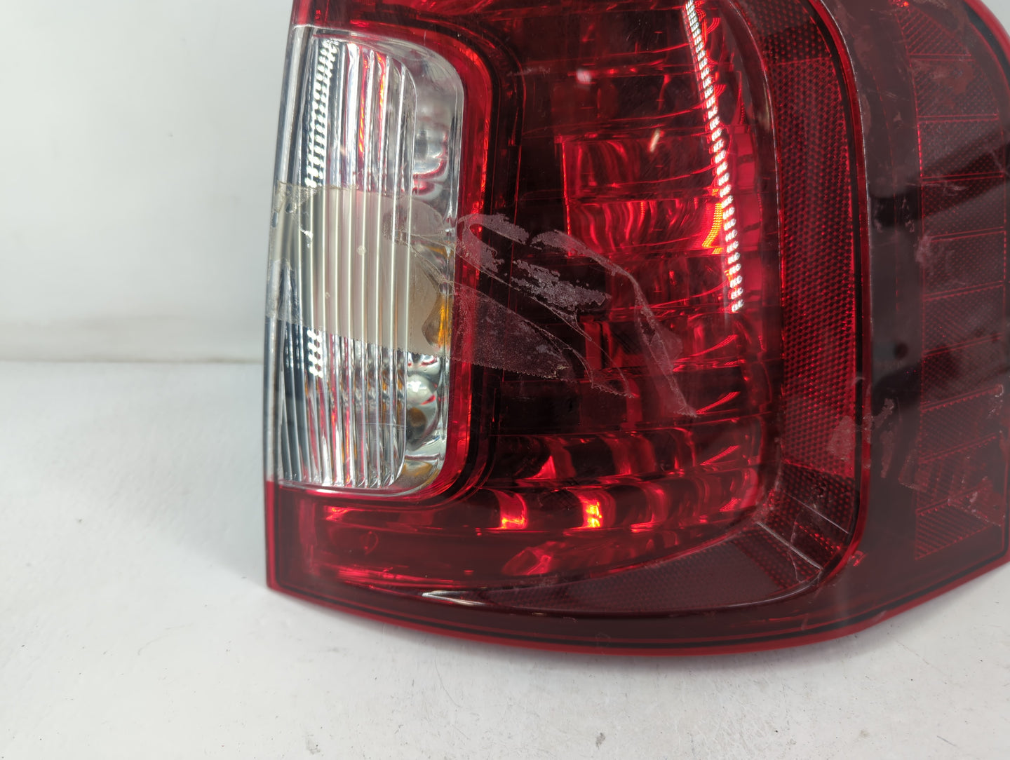 2006-2010 Toyota Sienna Tail Light Assembly Passenger Right OEM P/N:BT43-13B504-BD Fits Fits 2006 2007 2008 2009 2010 OEM Us