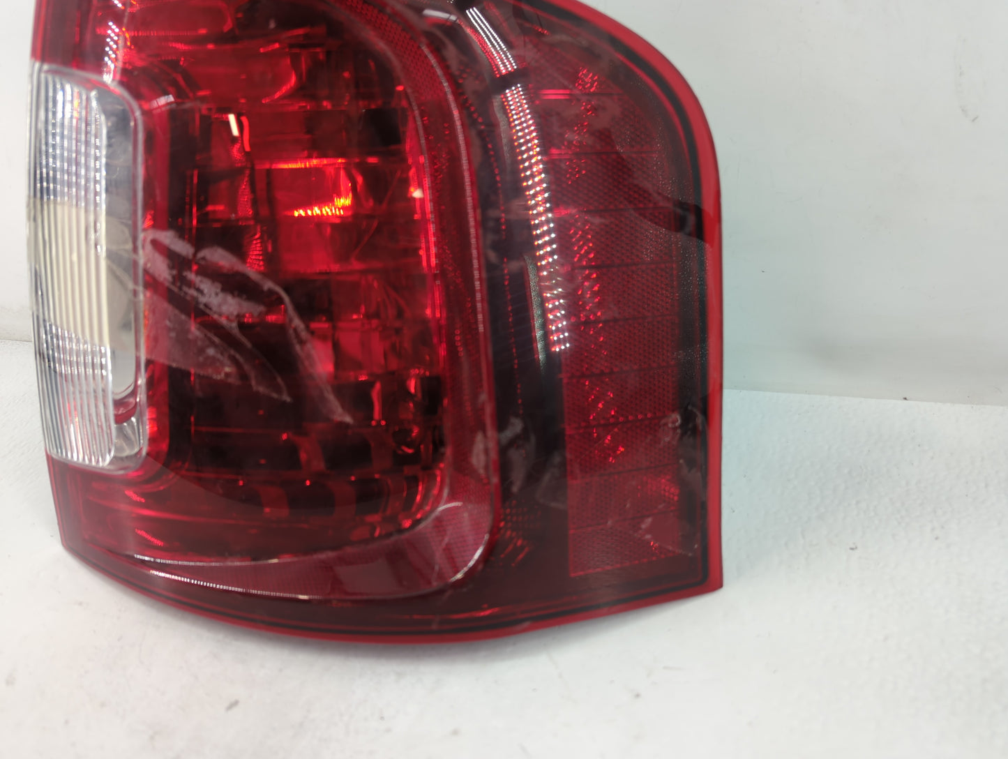 2006-2010 Toyota Sienna Tail Light Assembly Passenger Right OEM P/N:BT43-13B504-BD Fits Fits 2006 2007 2008 2009 2010 OEM Us