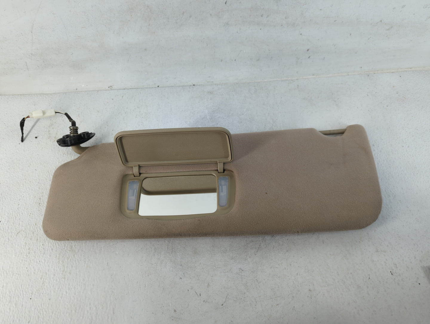 2005-2010 Toyota Sienna Sun Visor Shade Replacement Driver Left Mirror Fits Fits 2005 2006 2007 2008 2009 2010 OEM Used Auto