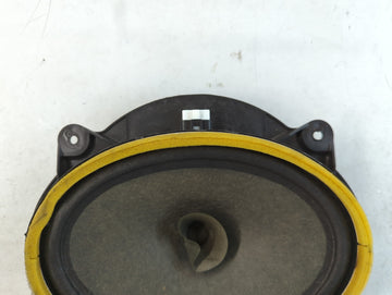 2006 Toyota Sienna Speaker/subwoofer