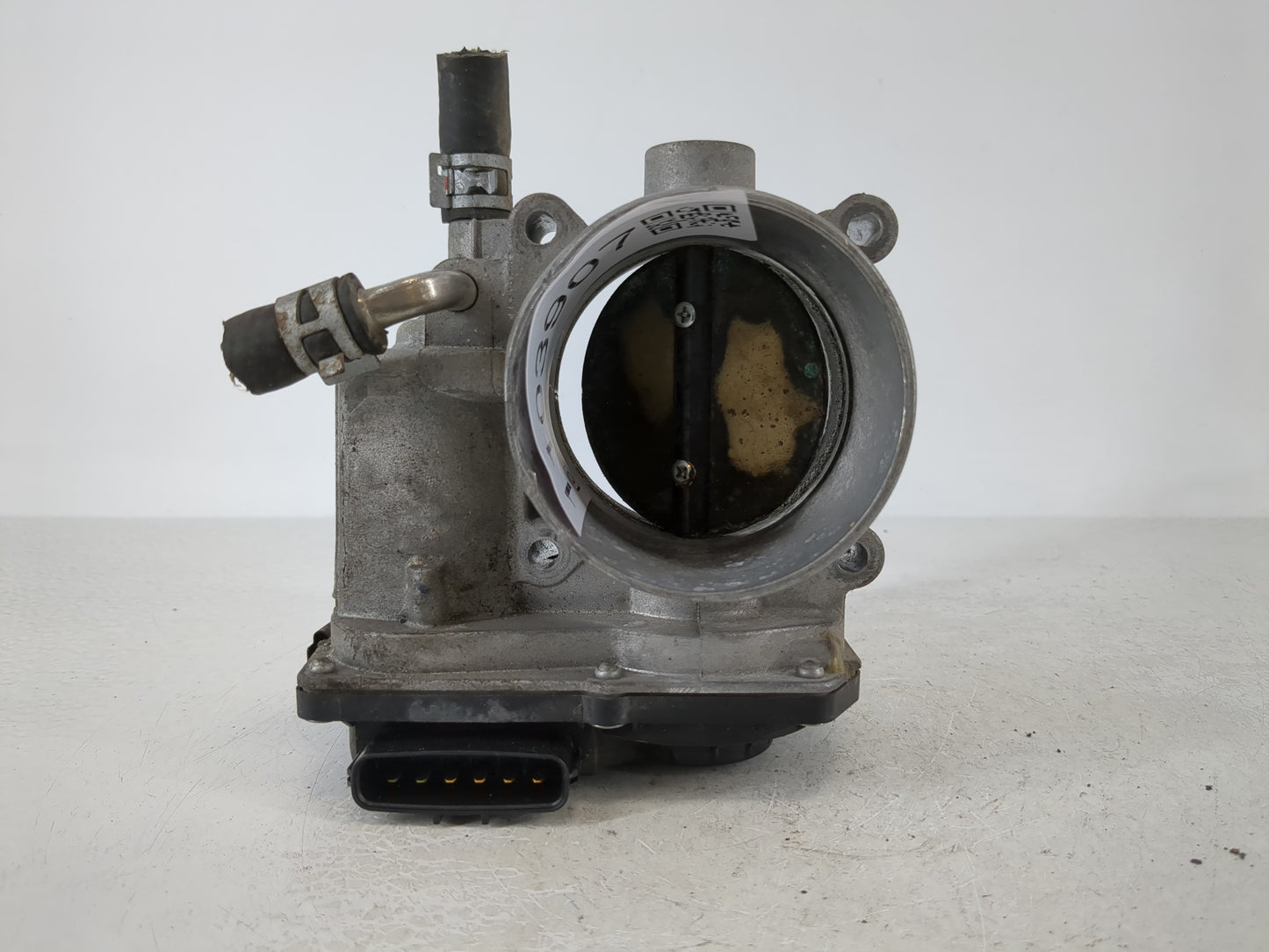 2004-2008 Toyota Solara Throttle Body P/N:22030-0A020 Fits Fits 2003 2004 2005 2006 2007 2008 2009 2010 OEM Used Auto Parts 