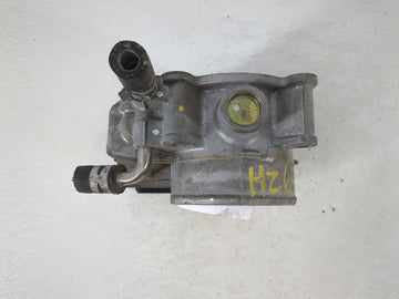 2004-2008 Toyota Solara Throttle Body P/N:22030-0A020 Fits Fits 2003 2004 2005 2006 2007 2008 2009 2010 OEM Used Auto Parts
