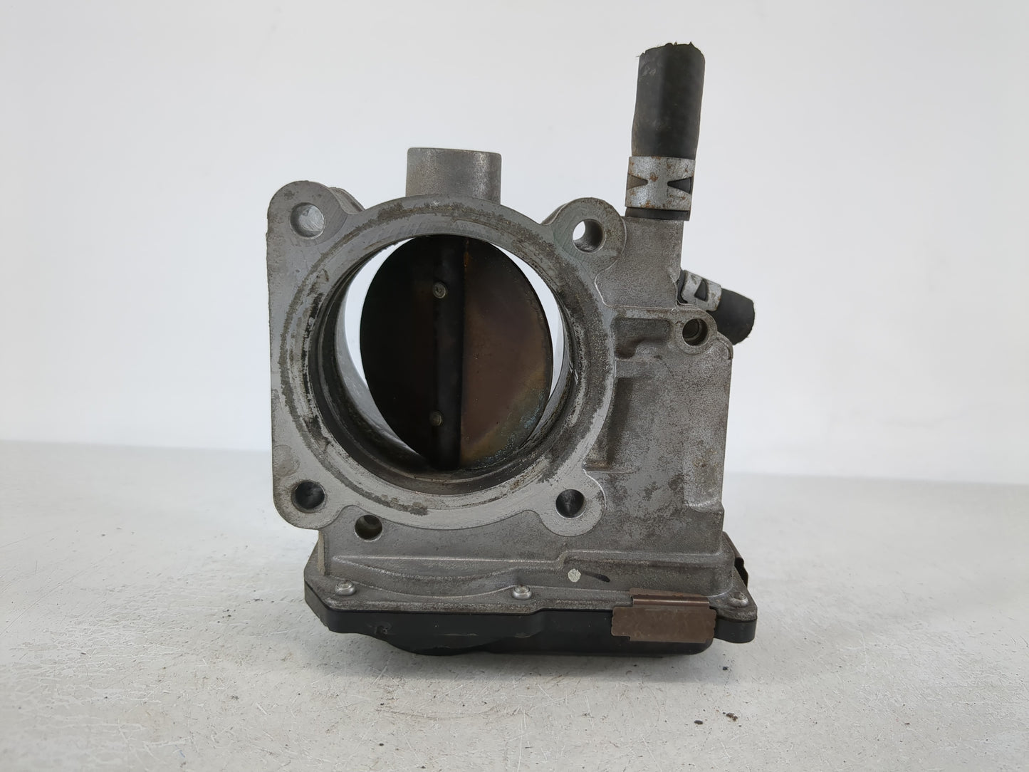 2004-2008 Toyota Solara Throttle Body P/N:22030-0A020 Fits Fits 2003 2004 2005 2006 2007 2008 2009 2010 OEM Used Auto Parts 