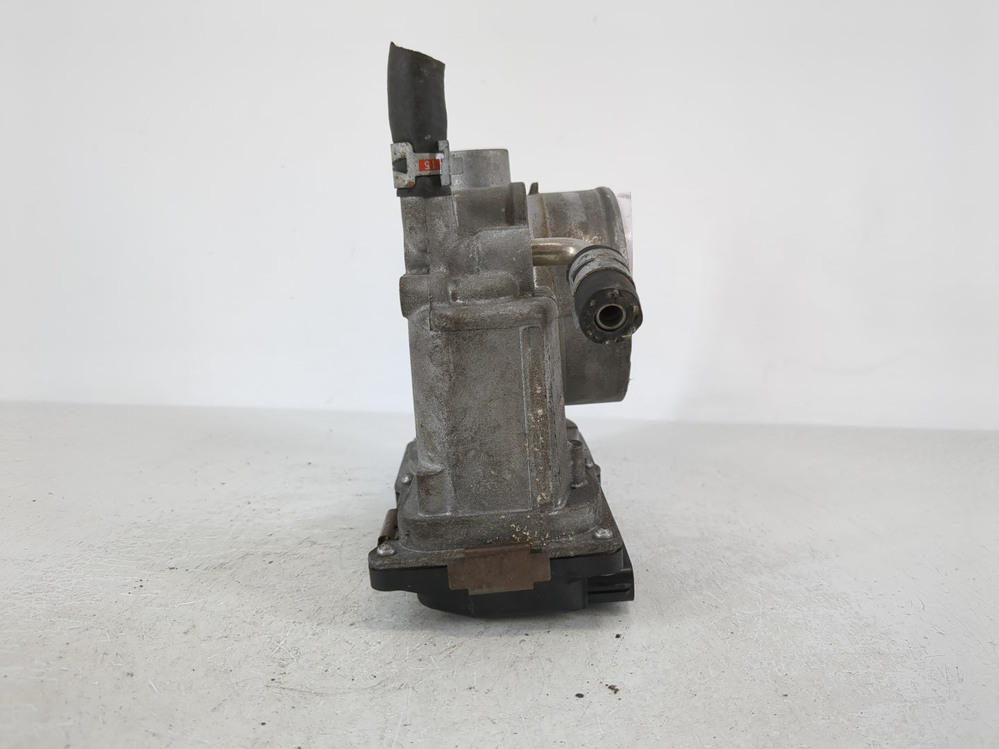 2004-2008 Toyota Solara Throttle Body P/N:22030-0A020 Fits Fits 2003 2004 2005 2006 2007 2008 2009 2010 OEM Used Auto Parts 