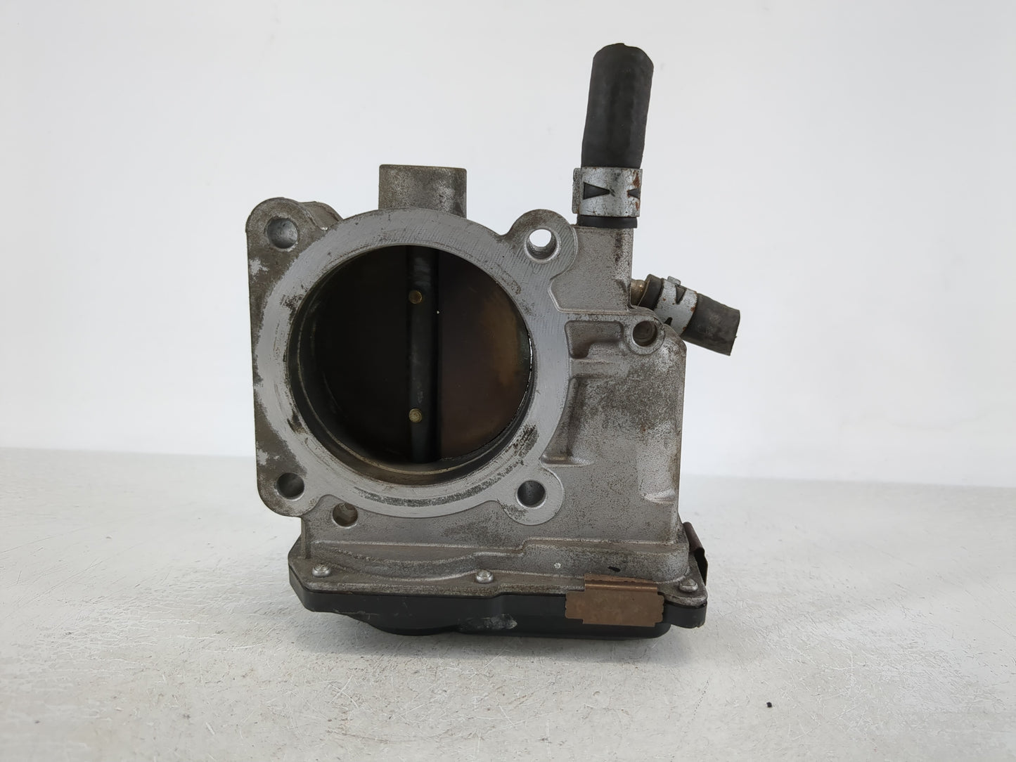 2004-2008 Toyota Solara Throttle Body P/N:22030-0A020 Fits Fits 2003 2004 2005 2006 2007 2008 2009 2010 OEM Used Auto Parts 