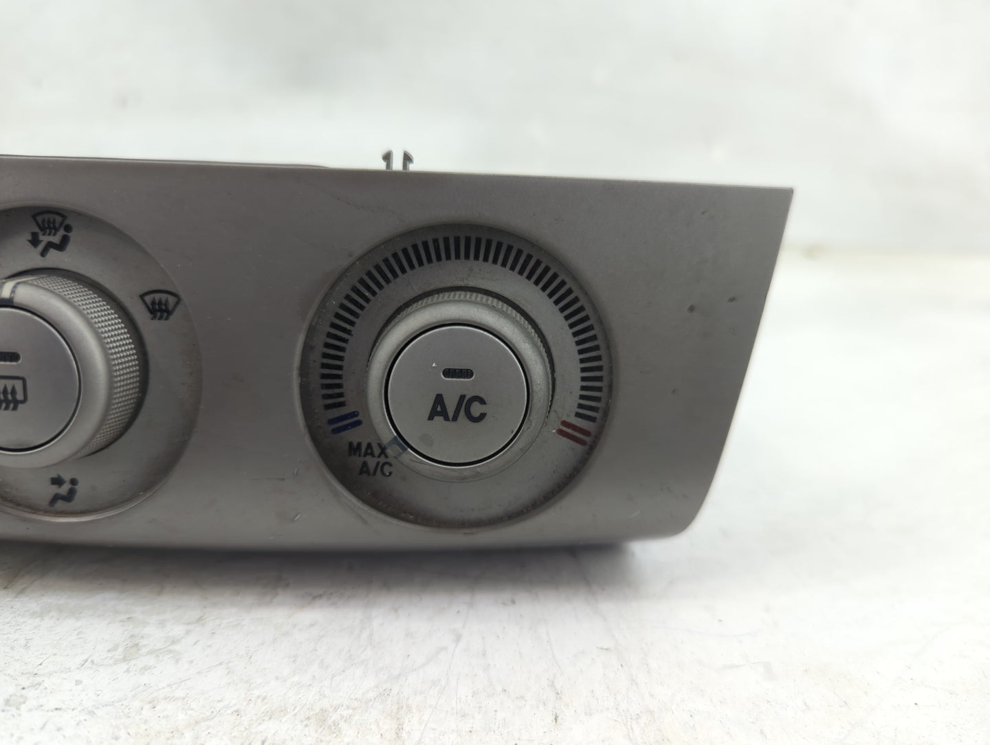 2004-2006 Toyota Solara Climate Control Module Temperature AC/Heater Replacement Fits Fits 2004 2005 2006 OEM Used Auto Part