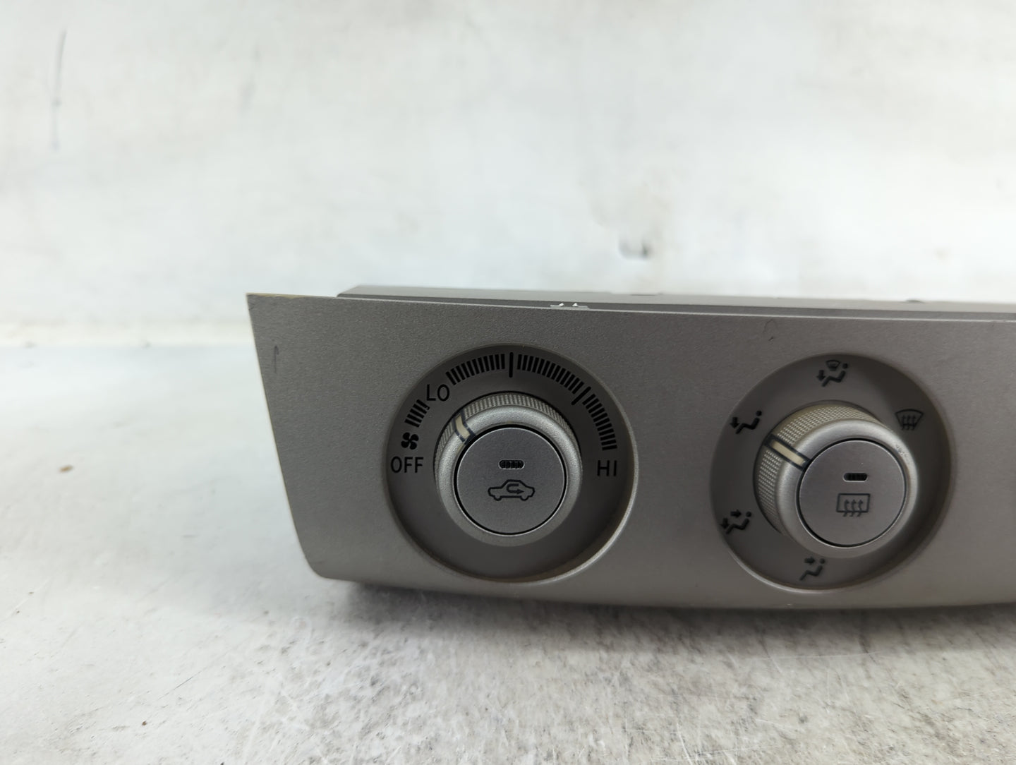 2004-2006 Toyota Solara Climate Control Module Temperature AC/Heater Replacement P/N:55902-AA011 Fits Fits 2004 2005 2006 OE