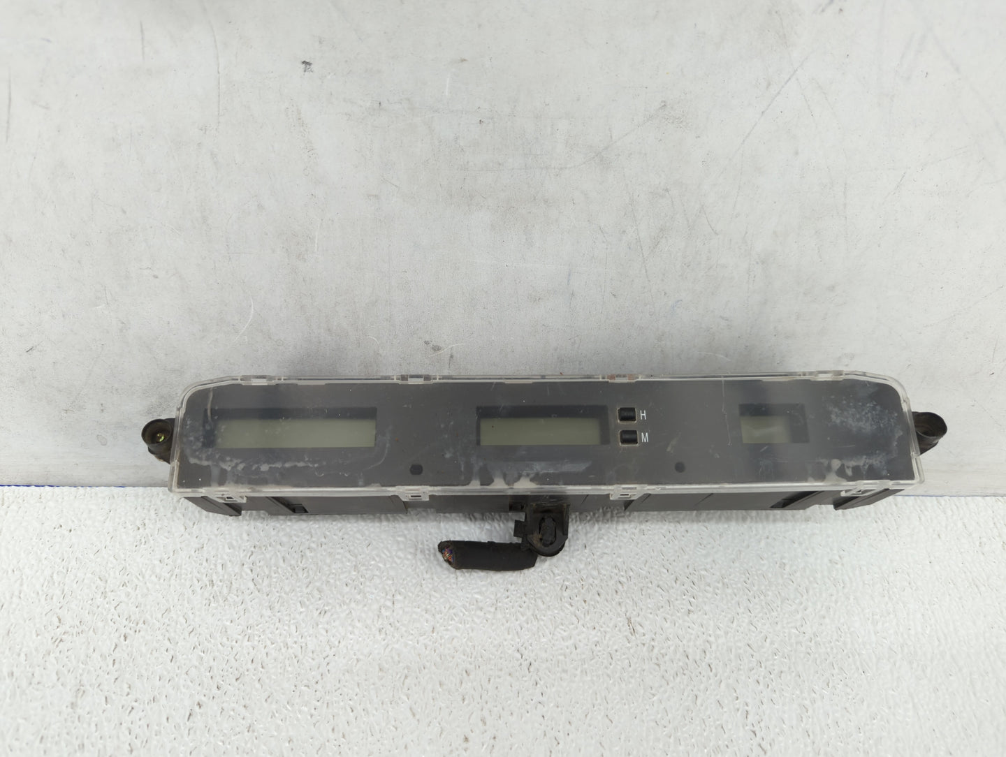 2006 Toyota Solara Digitial Dash Clock P/N:83910-AA032 Fits OEM Used Auto Parts - Oemusedautoparts1.com